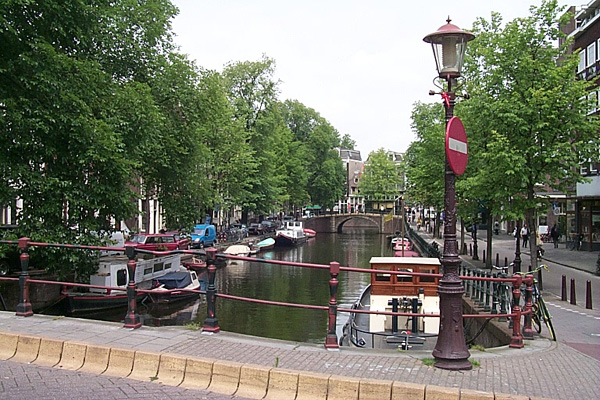 1999-europe/amsterdam/P0000396.jpg