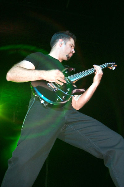 bands/joe_satriani/2002-08-11/P0003811.jpg