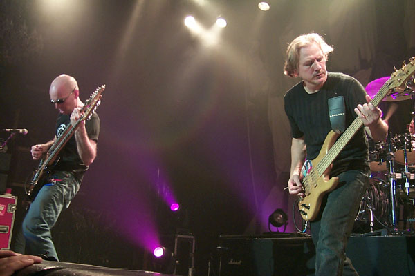 bands/joe_satriani/2003-02-01/P0004762.jpg