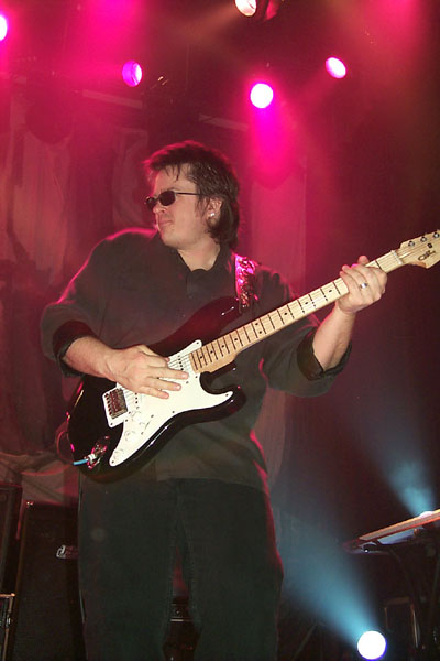 bands/joe_satriani/2003-02-01/P0004763.jpg