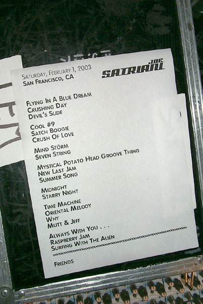 bands/joe_satriani/2003-02-01/P0004770.jpg