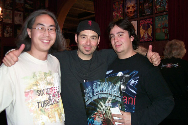 bands/joe_satriani/2003-02-01/P0004803.jpg
