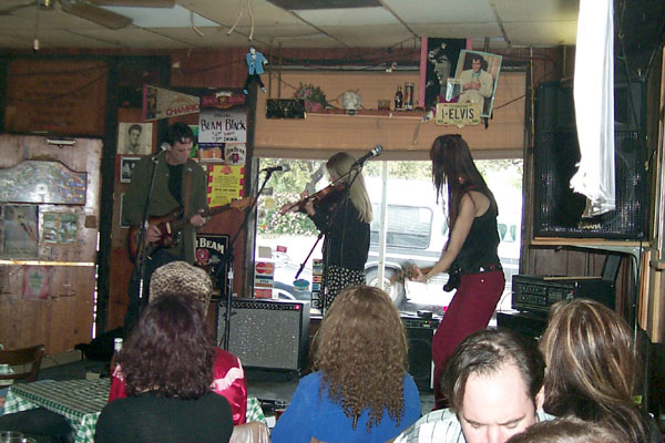 bands/tiny/2000-03-18/P0000906.jpg