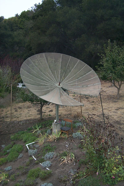 misc/2001-09_satdish/onegone.jpg