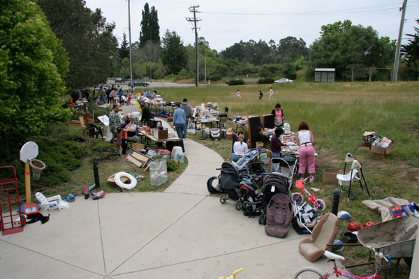 simcha/2006-06-11_rummage/IMG_4229.jpg