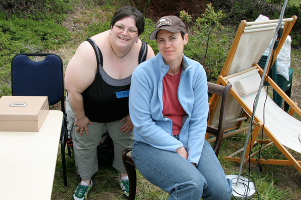 simcha/2006-06-11_rummage/IMG_4239.jpg
